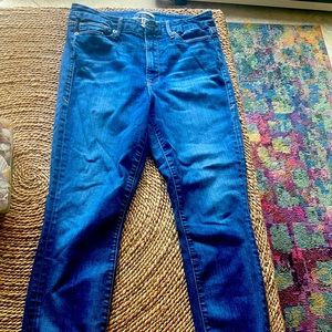 Good American Size 10/30 Skinny Jeans